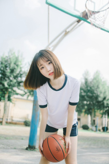 花野真衣